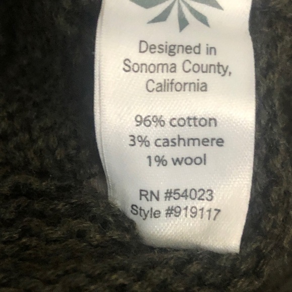 Womens 3 Shade Green Duster Sweater. Size Small. 21” pit to pit. Athleti… - Picture 7 of 10